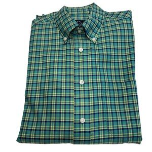 Jos A Bank Men’s Traveler's Collection Shirt Size M Long Sleeve Plaid Cotton NEW